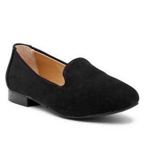 Me Too Yalec Loafer / Flat (Size 8)